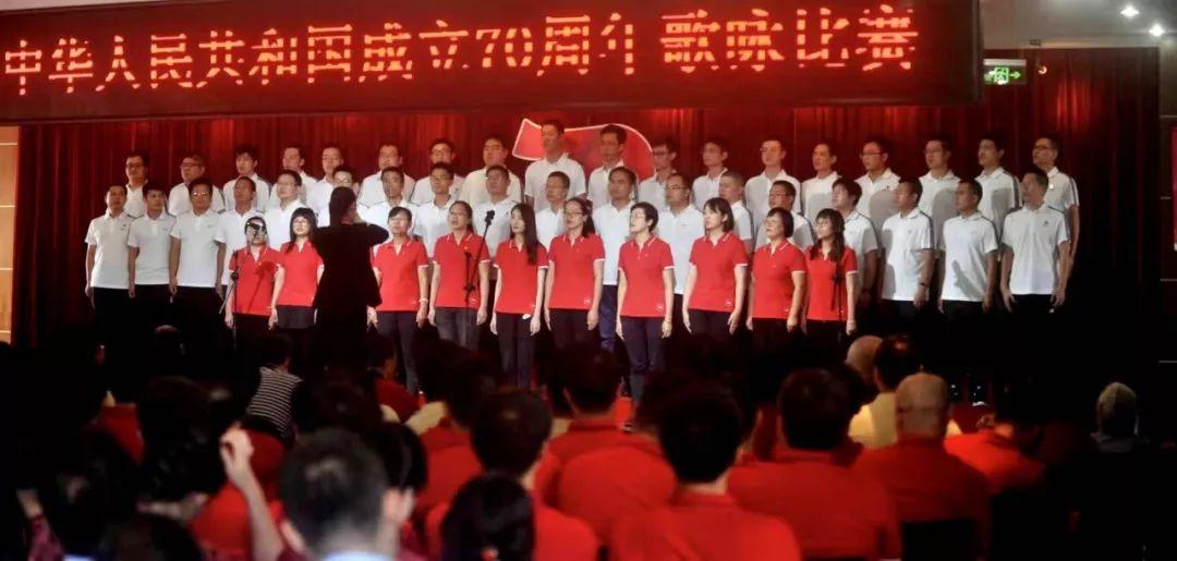 一汽解放(000800)：Q4经营同比向好 规模效应向上贡献